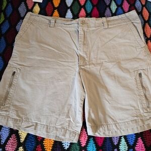 Cherokee Men's Beige Cargo Shorts